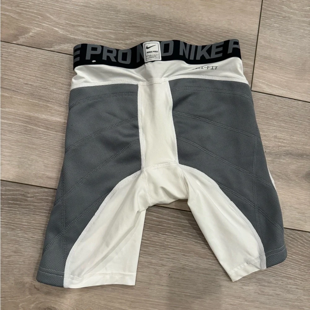 Nike Pro Dri-FIT MLB Compression Shorts - Picture 2 of 3